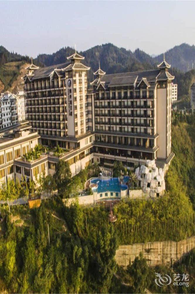 Liuzhou Sanjiangxian Dongxiangguo Hotel Bagian luar foto