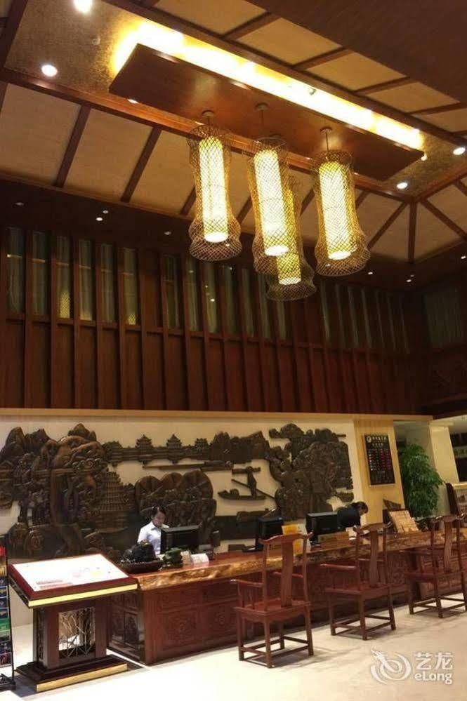 Liuzhou Sanjiangxian Dongxiangguo Hotel Bagian luar foto