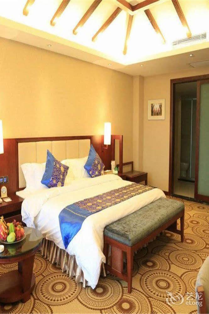 Liuzhou Sanjiangxian Dongxiangguo Hotel Bagian luar foto
