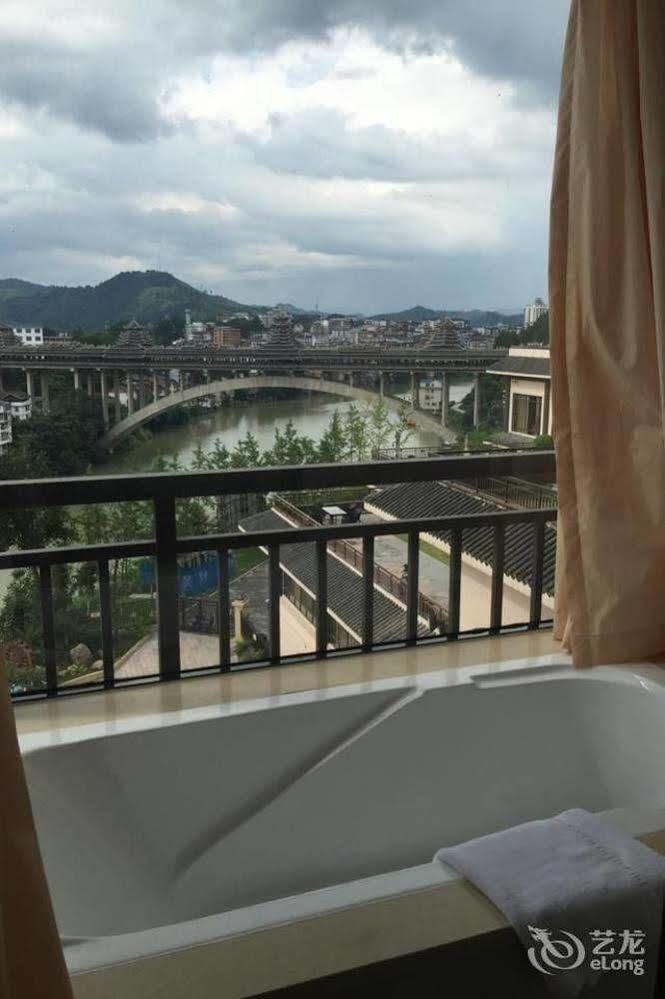 Liuzhou Sanjiangxian Dongxiangguo Hotel Bagian luar foto
