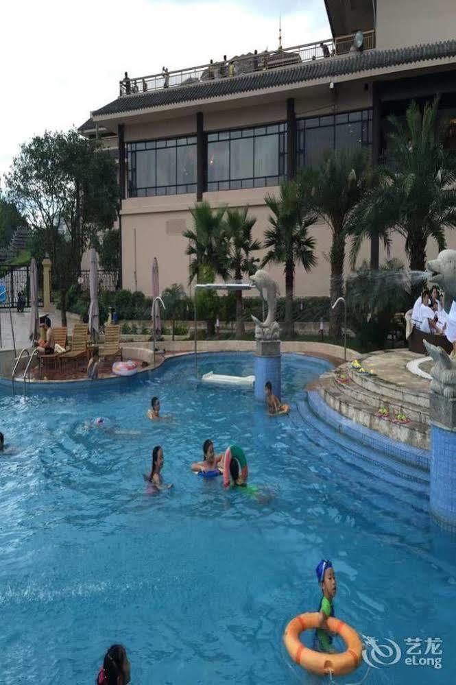 Liuzhou Sanjiangxian Dongxiangguo Hotel Bagian luar foto