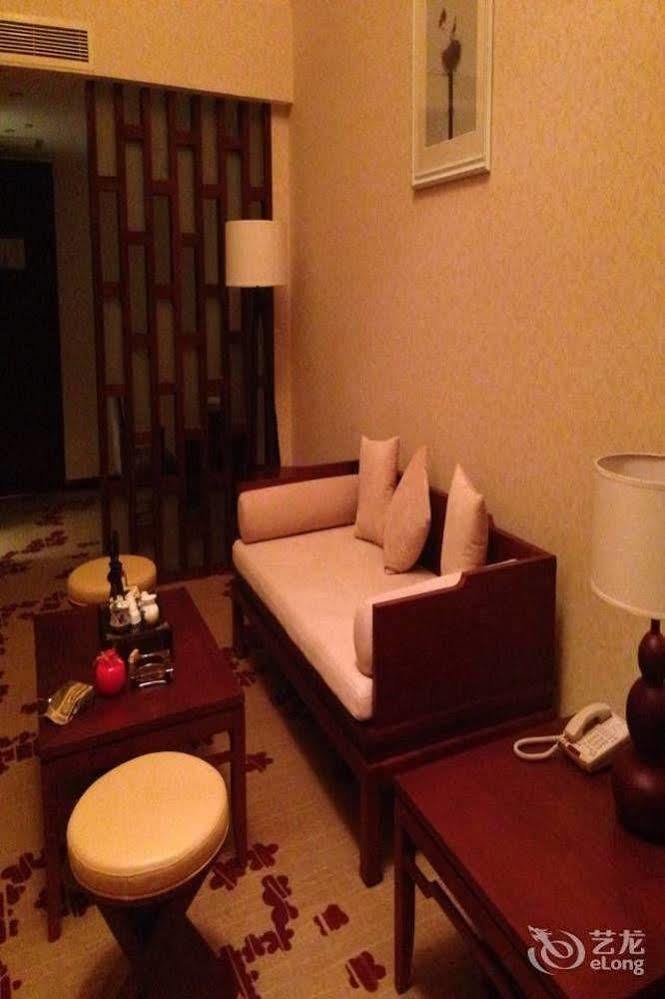 Liuzhou Sanjiangxian Dongxiangguo Hotel Bagian luar foto